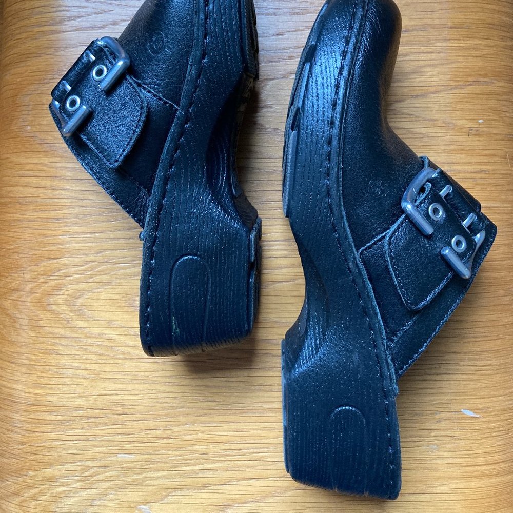 Born Clogs - Picture 7 of 8
